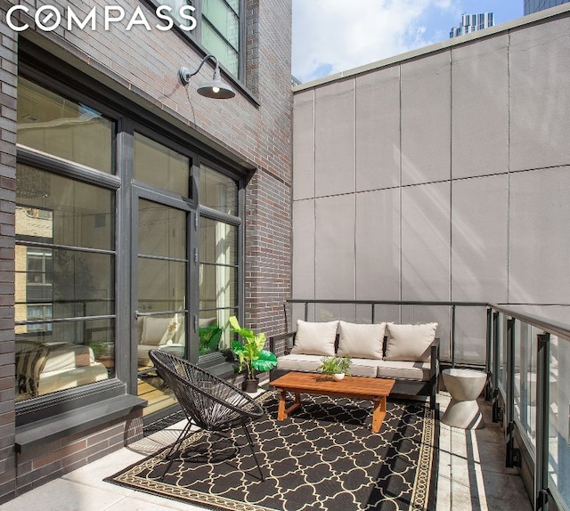 balcony featuring an outdoor hangout area