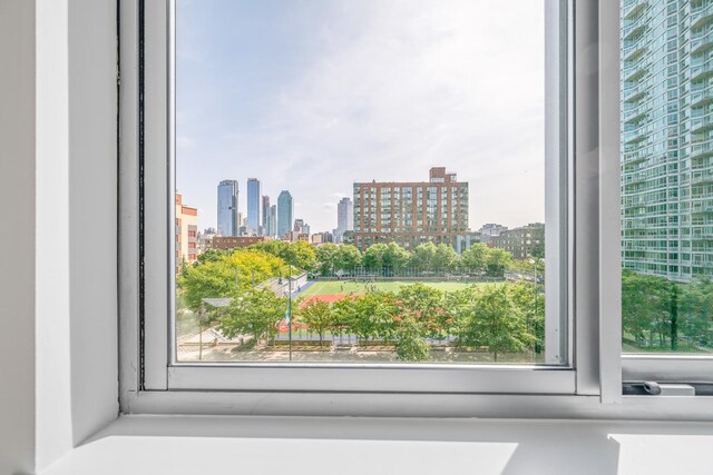 46-30 Center Blvd Unit 401, New York City, NY 11109 - skyline view