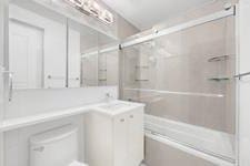 Listing photo 2 for 200 W 79th St Unit 8Ab, New York City NY 10024