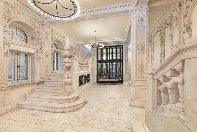 interior details with crown molding