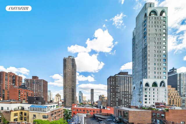 141 E 88th St Unit 10A, New York City, NY 10128 - view of city skyline