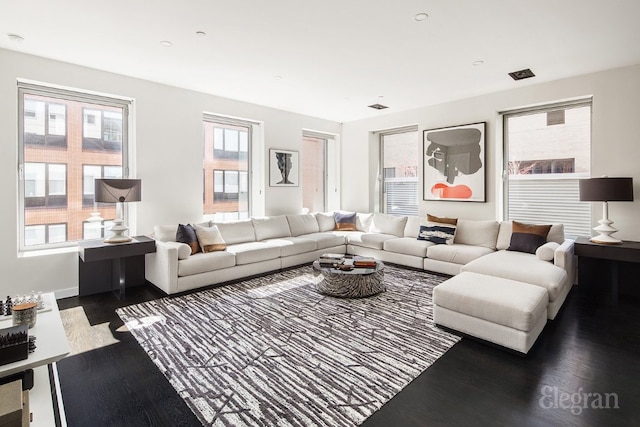 Listing photo 2 for 1 York St Unit 4-F, New York City NY 10013