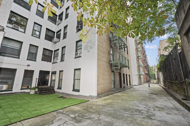 325 W 45th St Unit 403-A, New York City, NY 10036 - view of property