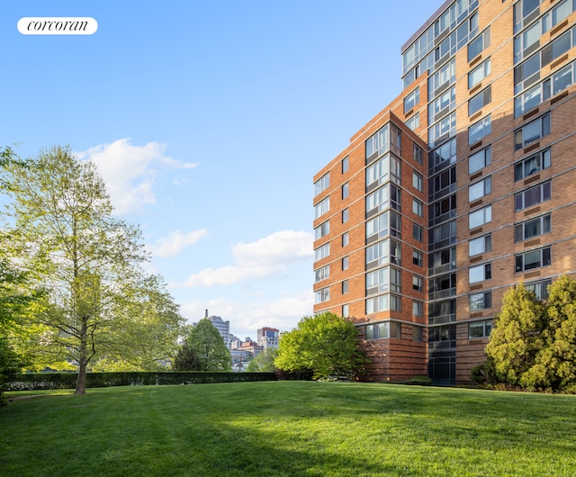 425 Main St Unit 14A, New York City, NY 10044 - view of property