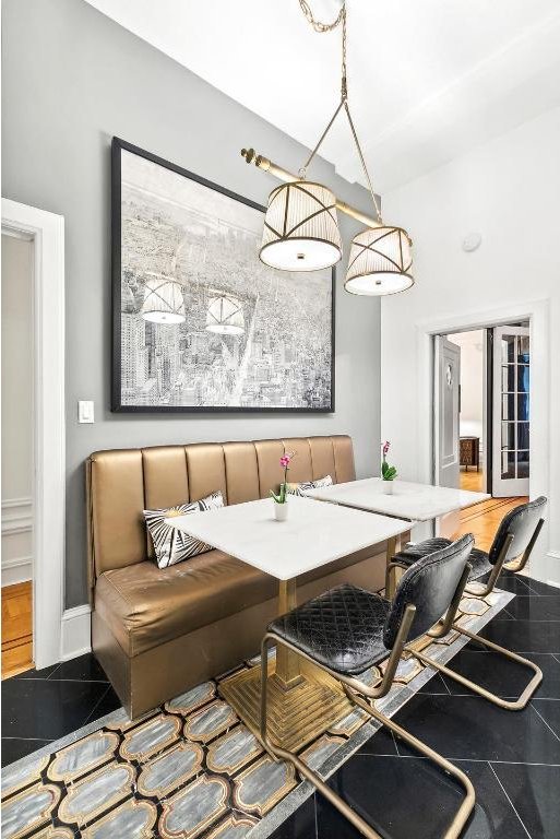 dining room with breakfast area