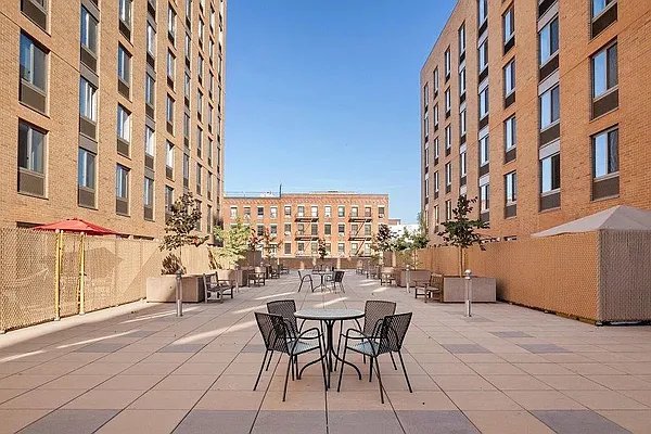 300 W 135th St Unit 9F, New York City, NY 10030 - view of patio / terrace