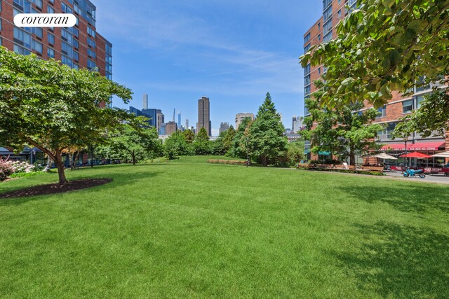 425 Main St Unit 12D, New York City, NY 10044 - view of yard featuring a view of city
