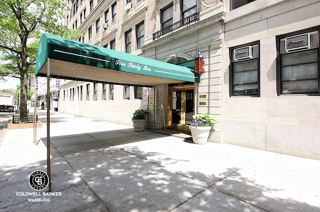 535 W 110th St Unit 5B, New York City, NY 10025 - entrance to property featuring french doors
