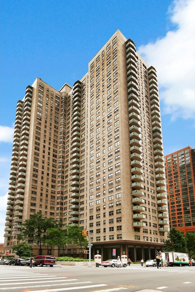 300 E 40th St Unit 31S, New York City, NY 10016 - view of property