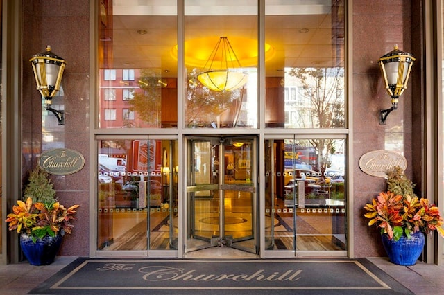 300 E 40th St Unit 31S, New York City, NY 10016 - view of property entrance