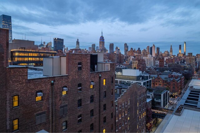 Listing photo 3 for 532 W 20th St Unit 7, New York City NY 10011