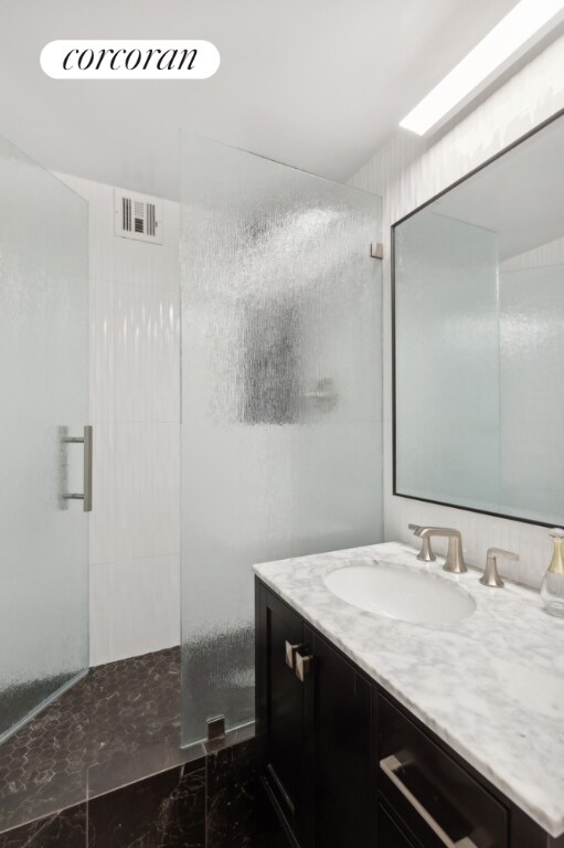 Listing photo 3 for 305 2nd Ave Unit 523, New York City NY 10003