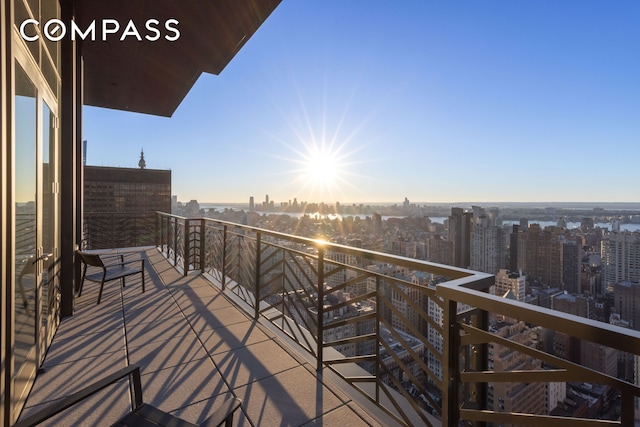 30 E 29th St Phb, Phb, New York City, NY 10016 - balcony at dusk with a city view