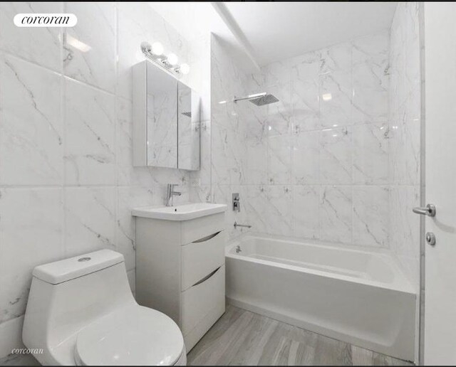 Listing photo 3 for 631 E 18th St Unit 4B, New York City NY 11226