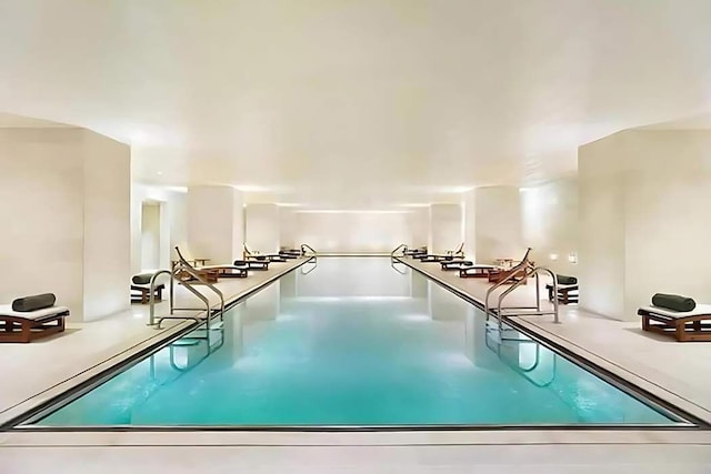 20 Pine St Unit 3001, New York City, NY 10005 - view of indoor pool