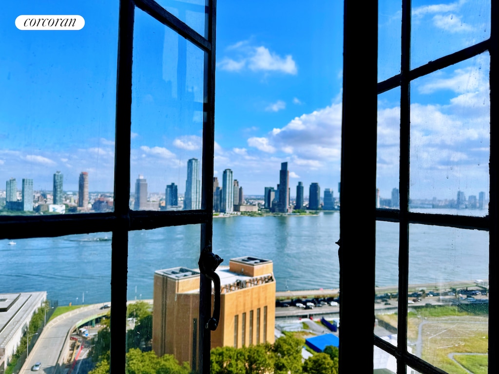25 Tudor City Pl Unit 1701, New York City, NY 10017 - water view with city skyline