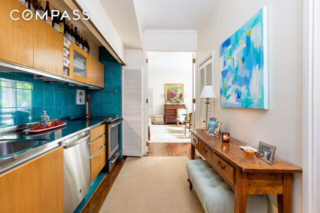 Listing photo 3 for 40 E 74th St Unit 3R, New York City NY 10021