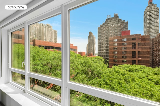 200 E 94th St Unit 603, New York City, NY 10128 - view of city skyline