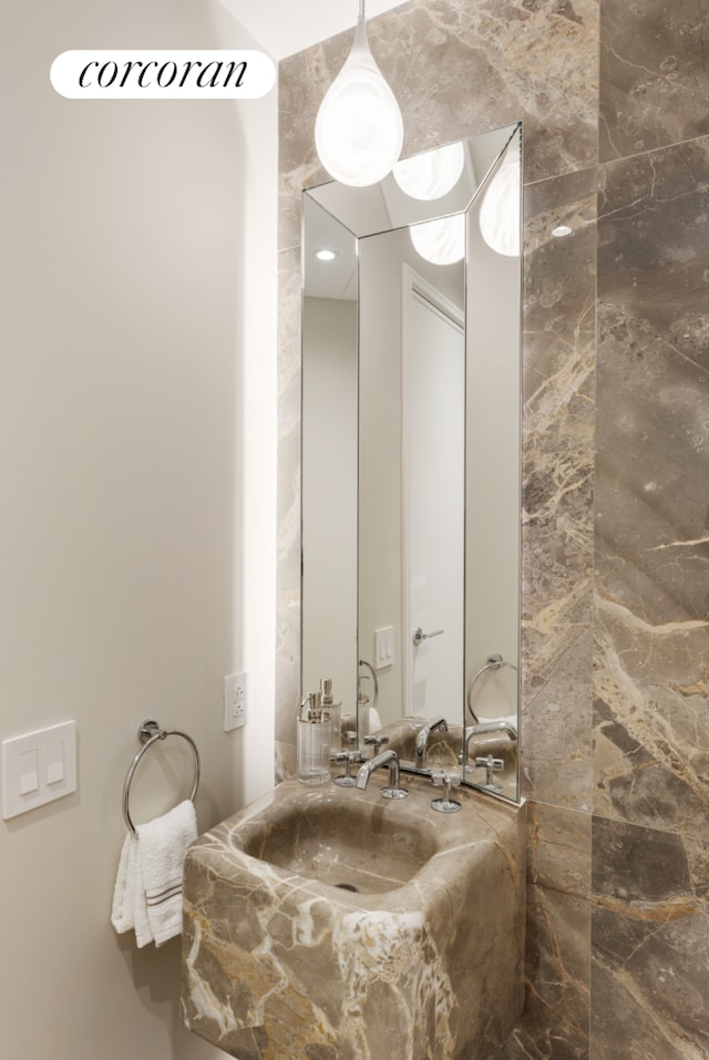 430 E 58th St Unit 19B, New York City, NY 10022 - bathroom featuring vanity