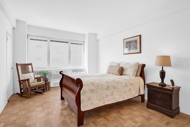 45 Sutton Pl S Unit 17Fspl, New York City, NY 10022 - bedroom with baseboards
