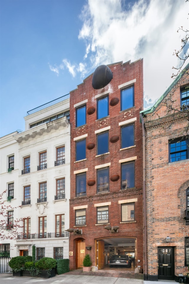 178 E 75th St, New York City, NY 10021 - view of property