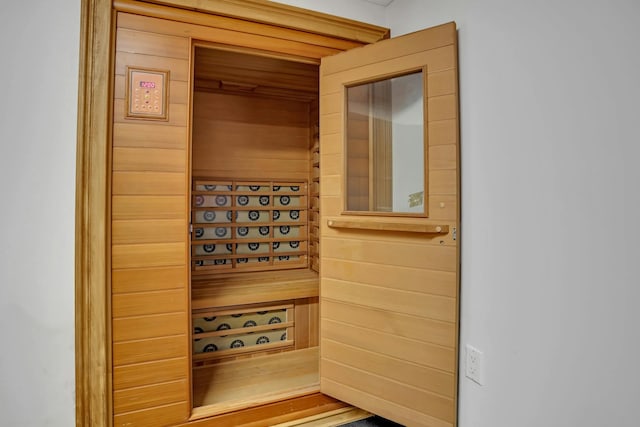 view of sauna / steam room