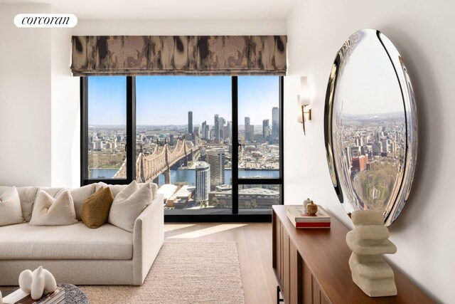 Listing photo 2 for 430 E 58th St Unit 32A, New York City NY 10022