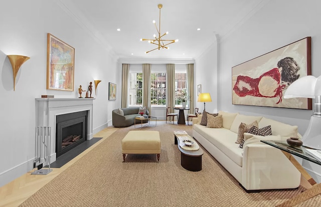 living room with crown molding and an inviting chandelier