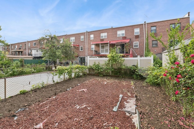 10560 Flatlands 2nd St, New York City, NY 11236 - view of yard