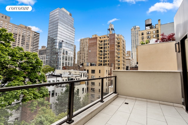 248 W 71st St, New York City, NY 10023 - balcony with a view of skyline