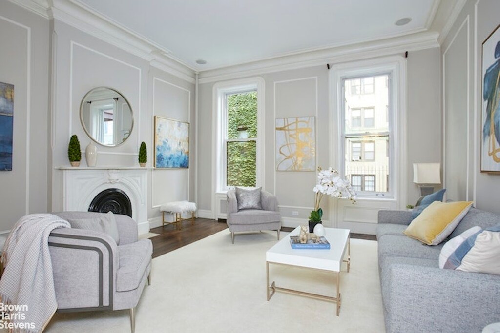 322 E 69th St, New York City, NY 10021