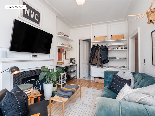 54 W 71st Street Building, New York City, NY 10023 - living room with wood finished floors and ornamental molding