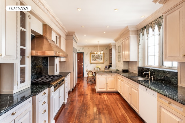 895 Park Ave Phc, Phc, New York City, NY 10075 - kitchen with crown molding, stainless steel gas cooktop, a chandelier, a sink, and dishwasher