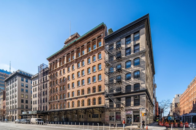 169 Hudson St Unit 1-N, New York City, NY 10013 - view of building exterior