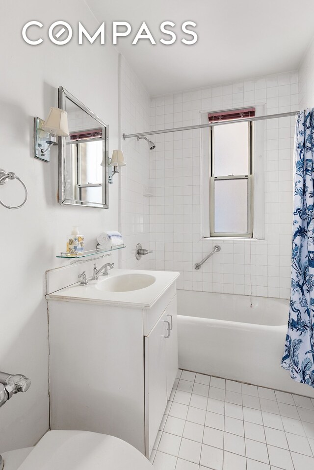 Listing photo 3 for 125 E 63rd St Unit 2B, New York City NY 10065