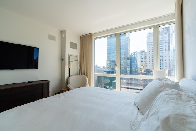 39 E 29th St Unit 25A, New York City, NY 10016 - bedroom featuring a city view