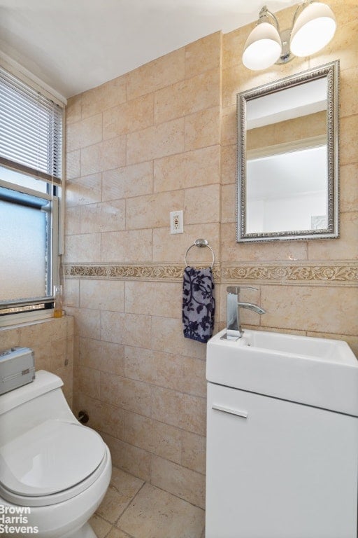 Listing photo 3 for 1175 York Ave Unit 15J, New York City NY 10065