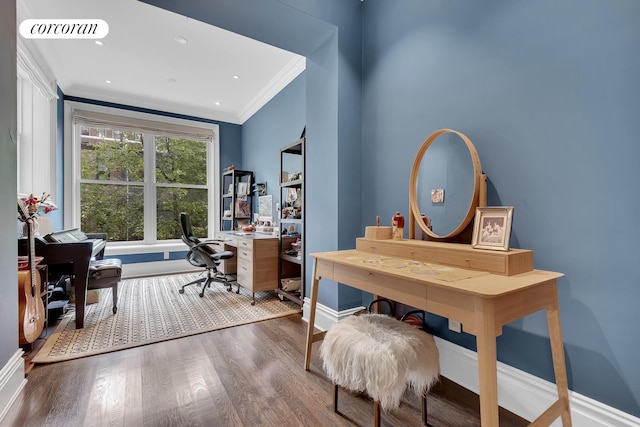 office area featuring wood finished floors, visible vents, baseboards, recessed lighting, and crown molding