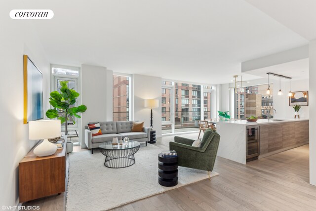 Listing photo 2 for 505 W 43rd St Unit 10H, New York City NY 10036