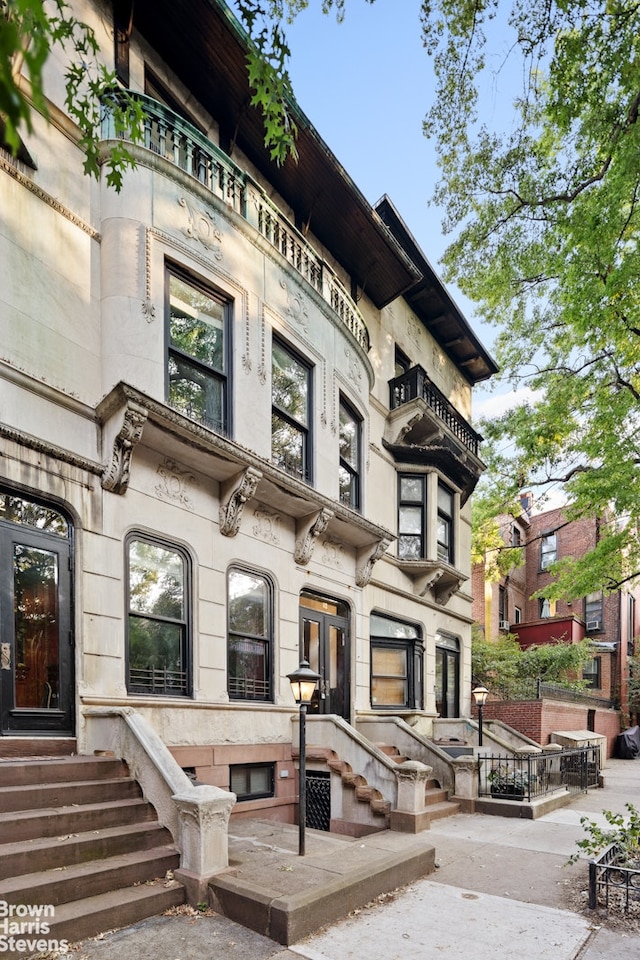 10 Polhemus Place, New York City, NY 11215 - spacious closet with light hardwood / wood-style floors