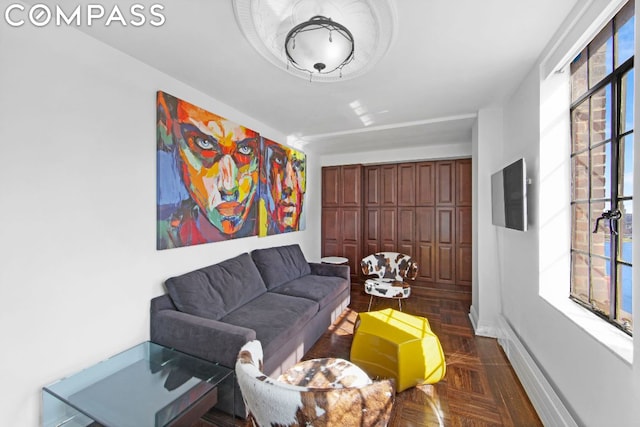 Listing photo 2 for 320 E 42nd St Unit 3012, New York City NY 10017