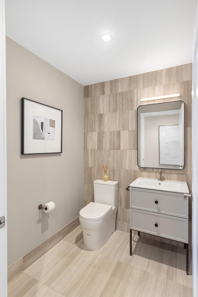 540 6th Ave Unit 11A, New York City, NY 10011 - bathroom with tile walls and vanity