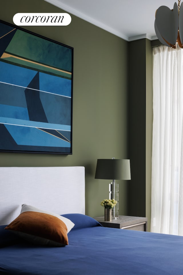 35 Hudson Yards Unit 7302, New York City, NY 10001 - bedroom with ornamental molding