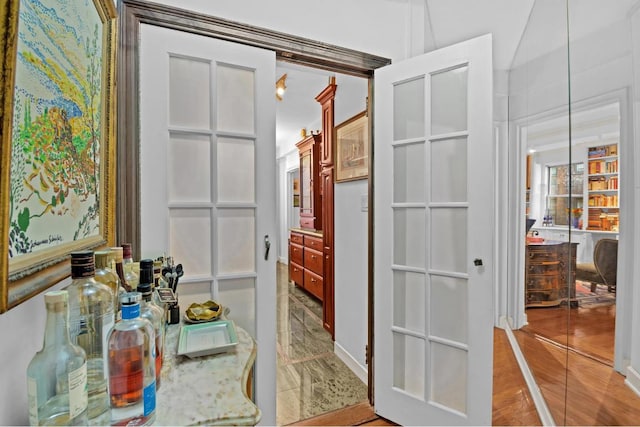 Listing photo 3 for 155 E 49th St Unit 9F, New York City NY 10017