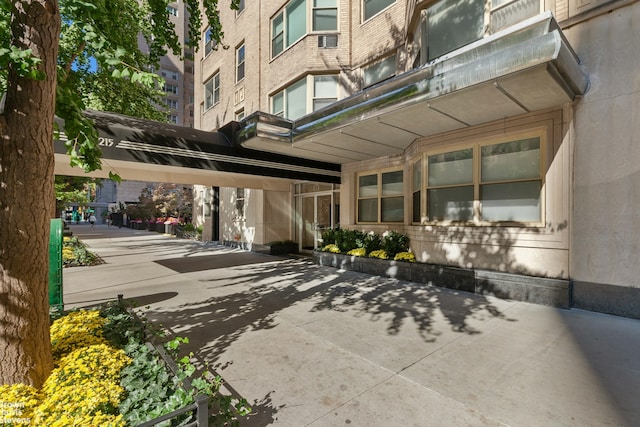 215 E 79th St Unit 6F, New York City, NY 10075 - view of exterior entry