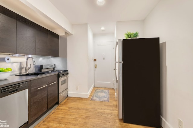 Listing photo 2 for 145 E 29th St Unit 2D, New York City NY 10016