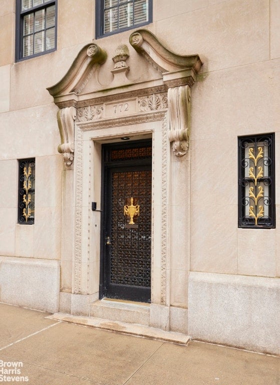 view of exterior entry