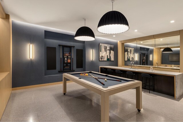 rec room with a sink, baseboards, recessed lighting, a community bar, and billiards