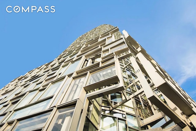 100 11th Ave Unit 7D, New York City, NY 10011 - view of building exterior