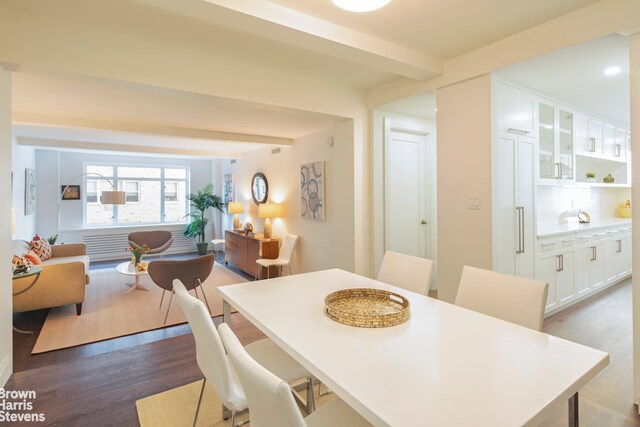 Listing photo 2 for 170 E 77th St Unit 7G, New York City NY 10075